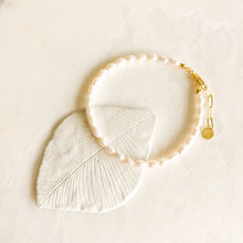 Load image into Gallery viewer, Classics No.16 | Pearl Bracelet