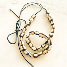 Load image into Gallery viewer, Dancing Waves Necklace