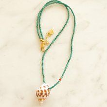 Load image into Gallery viewer, Love Me Shelly Necklace