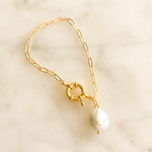 Load image into Gallery viewer, Novella Natural Pearl Chain Bracelet