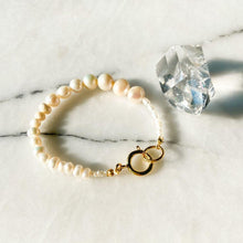 Load image into Gallery viewer, Bella Natural Pearl Bracelet
