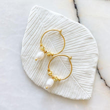 Load image into Gallery viewer, Denise Goes To Party Pearl Earrings