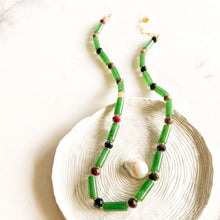 Load image into Gallery viewer, Green Grass Necklace