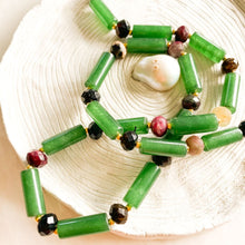 Load image into Gallery viewer, Green Grass Necklace