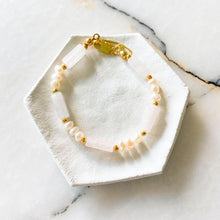 Load image into Gallery viewer, Loretta Natural Pearl Rose Quartz Bracelet