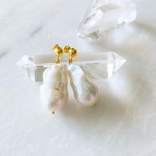 Load image into Gallery viewer, Odyssey Baroque Pearl Earrings