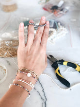 Load image into Gallery viewer, Callie Baroque Pearl & Coral Bracelet