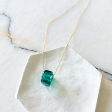 Load image into Gallery viewer, Nile Silver Chain Necklace | Transparent Green Bead