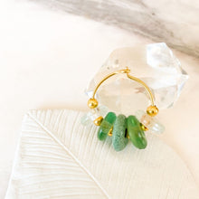 Load image into Gallery viewer, Hand in Hand Earring