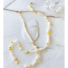 Load image into Gallery viewer, Nazar Natural Pearl Eyeglass Chain