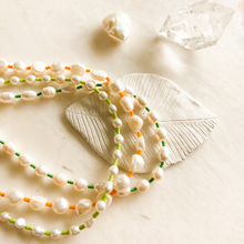 Load image into Gallery viewer, Joyful Pearls Green Necklace
