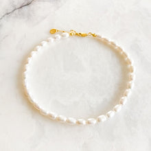 Load image into Gallery viewer, 30 SPF Necklace | Oval Pearl

