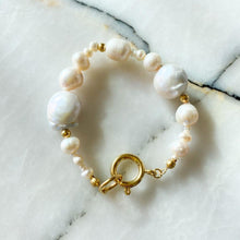 Load image into Gallery viewer, Calypso Baroque Pearl Bracelet
