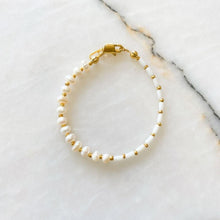Load image into Gallery viewer, Simone Natural Pearl Coral Bracelet
