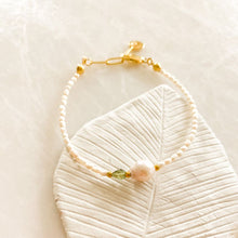 Load image into Gallery viewer, Uma Bracelet
