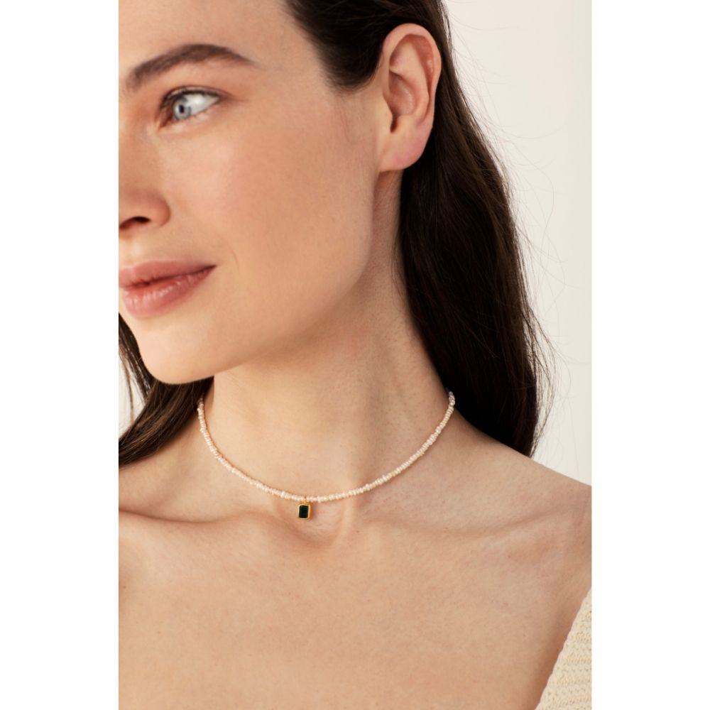 Una Single Emerald Charm Necklace