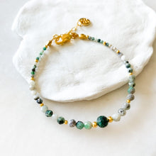 Load image into Gallery viewer, Jiera Emerald Silver Bracelet
